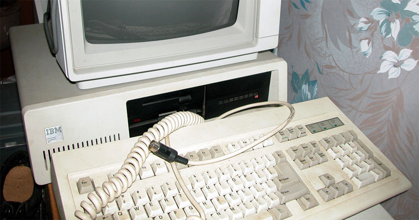 IBM PC XT front 2