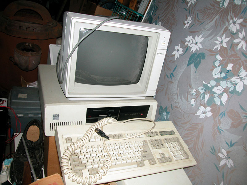 IBM XT PC front 3