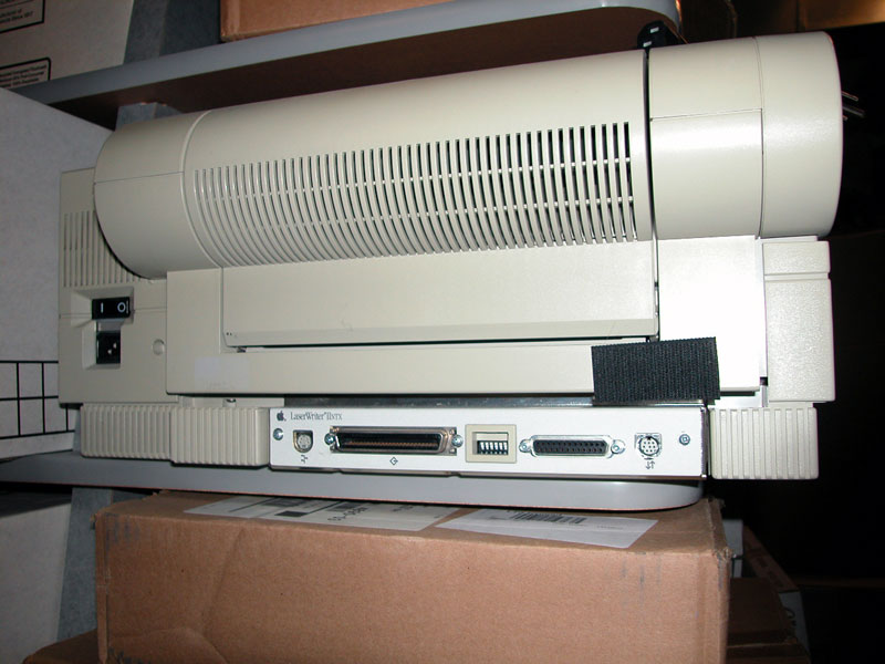 Apple LazerWriter II NTX Ports